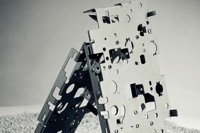 SOLIDWORKS鈑金件，焊接件、模具培訓